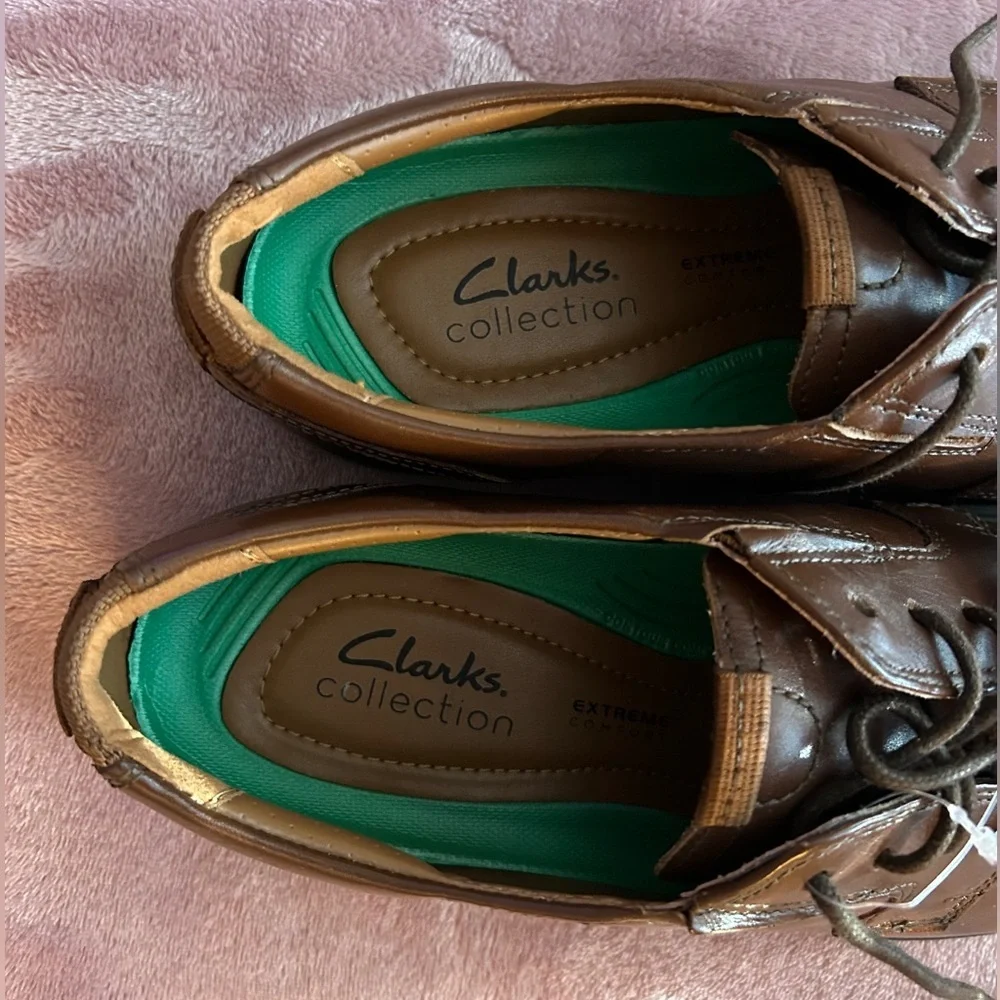 Clarks Men's Brown Leather Oxfords